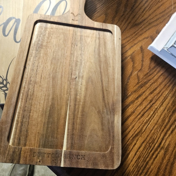 Acacia Wood Cutting Board - Picture 2 of 8